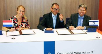 Elbit-Netherlands contract ceremony. (Official Photo).