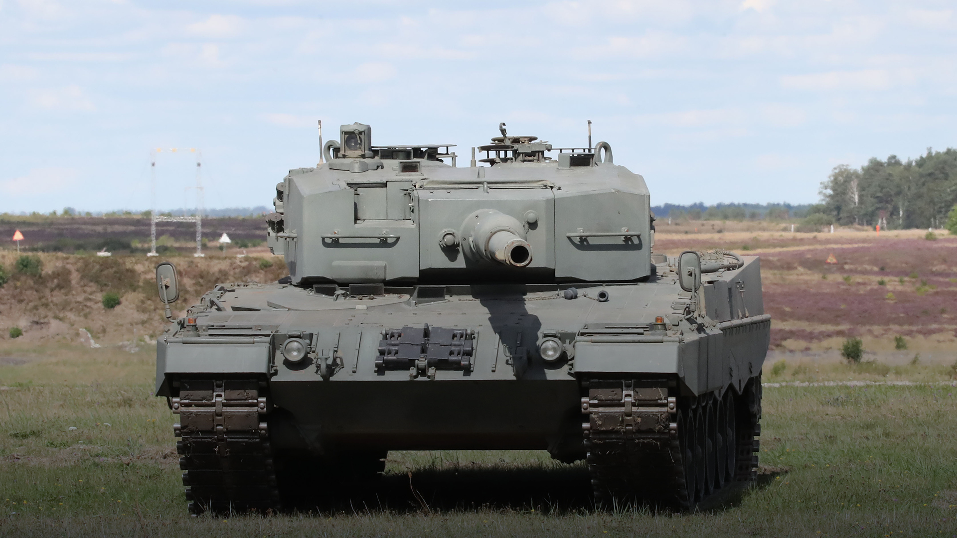 Germany's Rheinmetall to supply Leopard MBT to Czech Republic to support Ukraine.