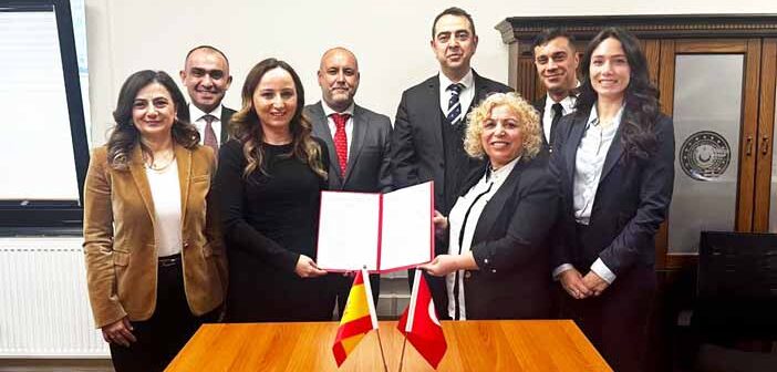 Navantia-Turkish Navy Contract Signing Ceremony for TCG Anadolu.